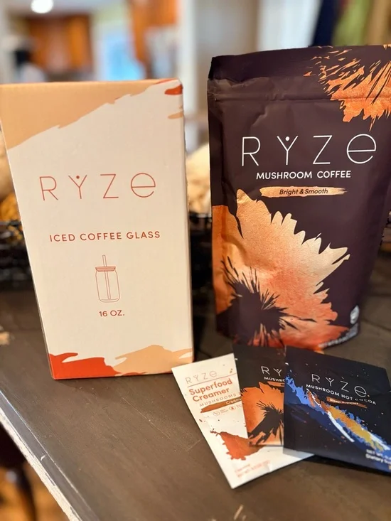 RYZE Mushroom Coffee + Iced Coffee Glass & 3 samplers - Picture 1 of 6